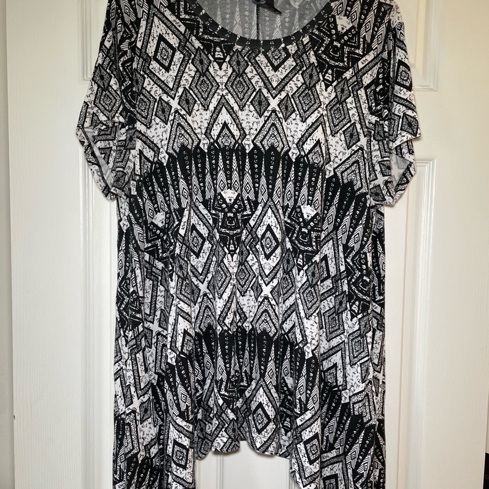Chelsea & Theodore Women’s Tunic.